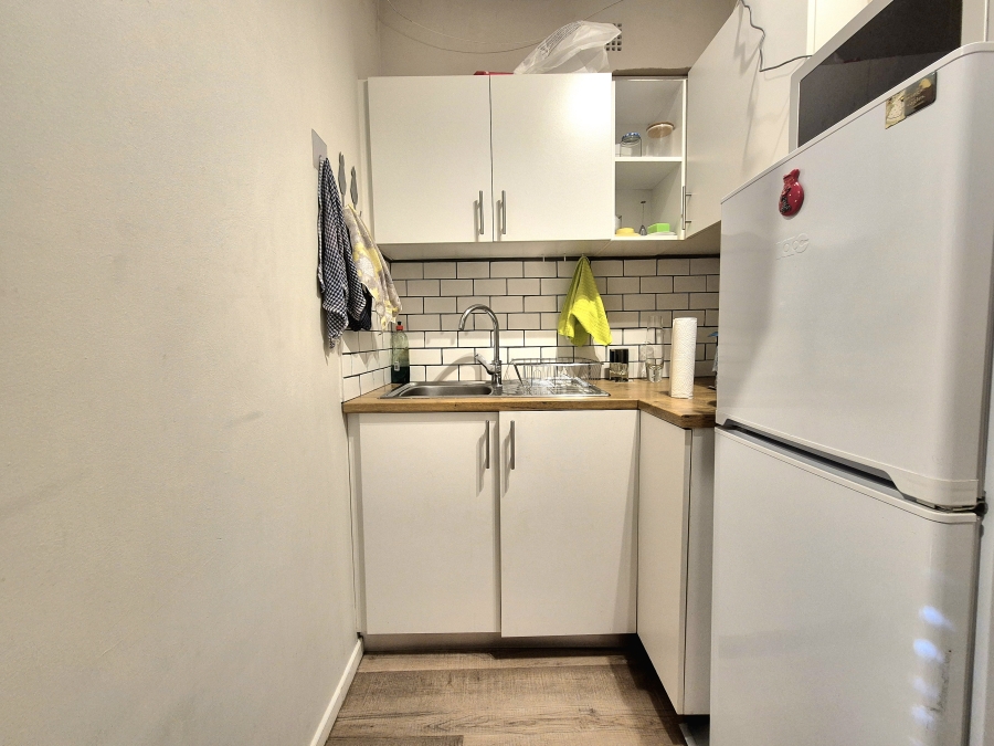 1 Bedroom Property for Sale in Wynberg Western Cape